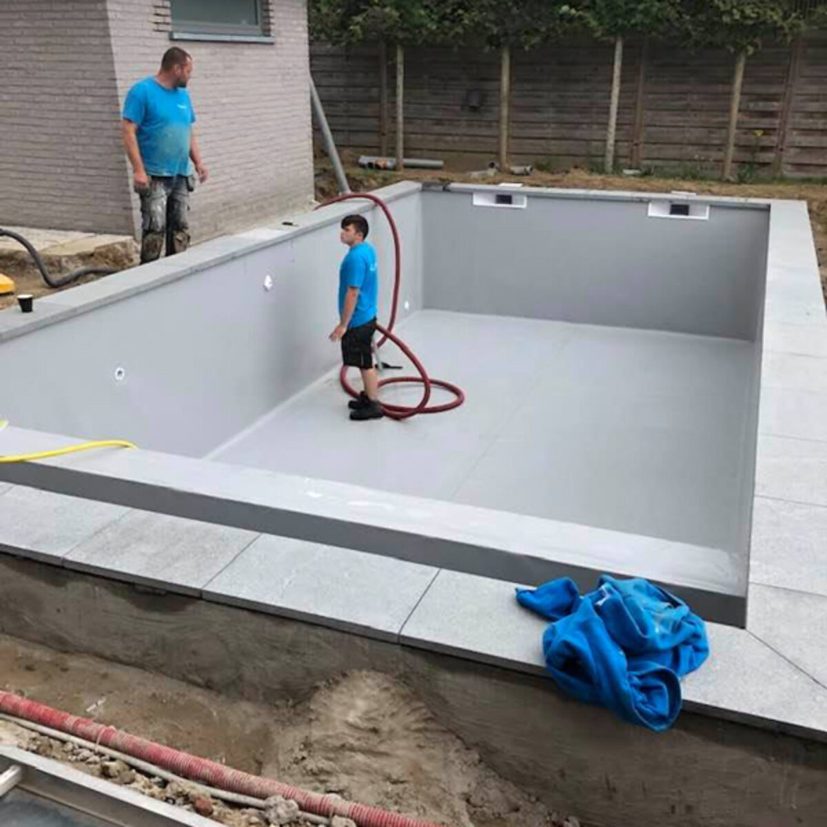 Zwembad boordstenen – Menen